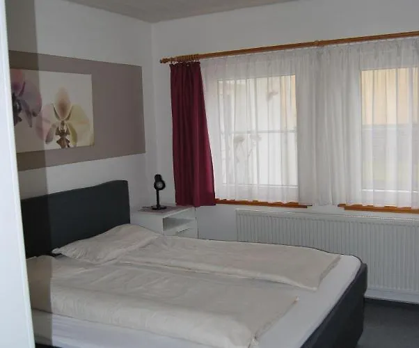 Apartamento Ferienwohnung-stricker-1-1